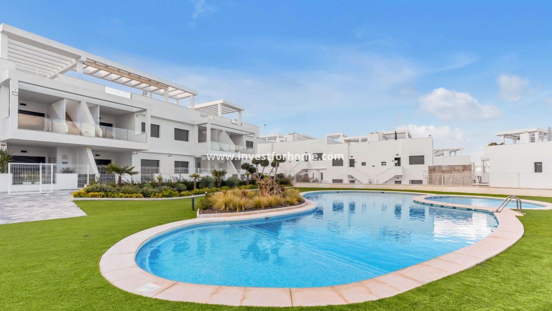 Sale - Bungalow - Torrevieja - Los Balcones - Los Altos Del Edén