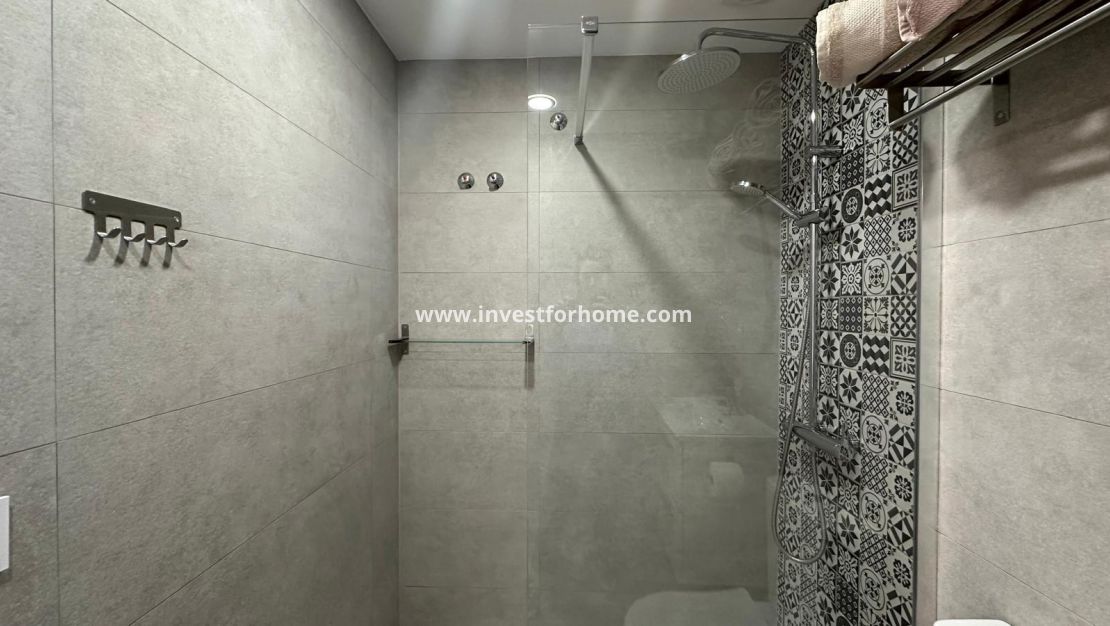 Sale - Bungalow - Torrevieja - Los Balcones - Los Altos Del Edén