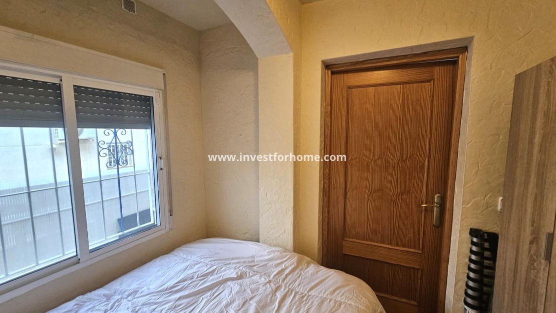 Sale - Bungalow - Torrevieja - Los Balcones