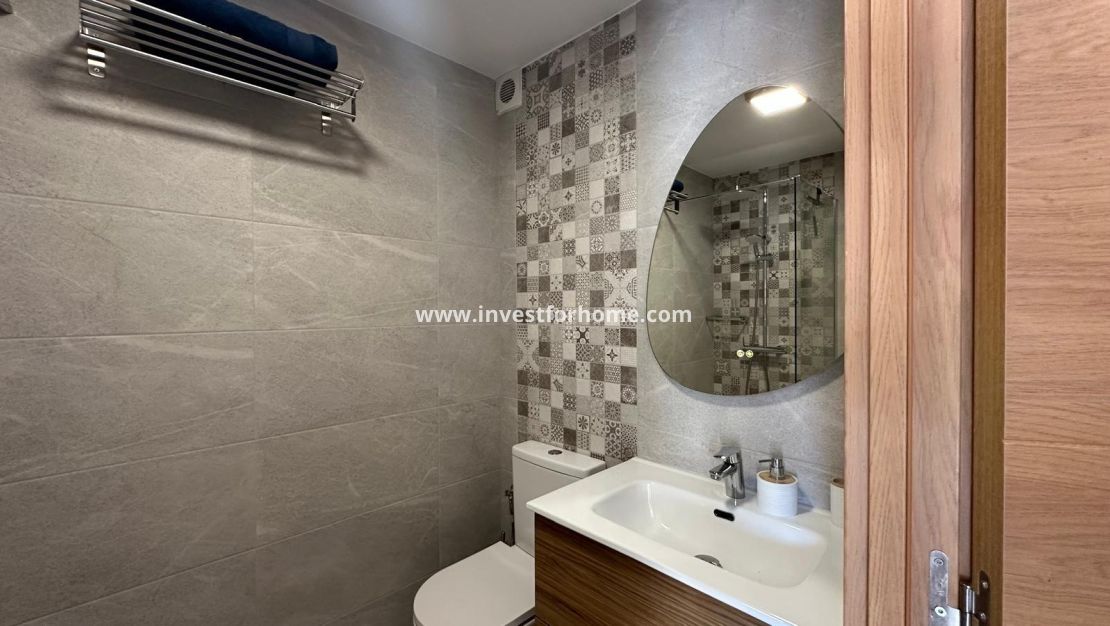 Sale - Bungalow - Torrevieja - Los Balcones