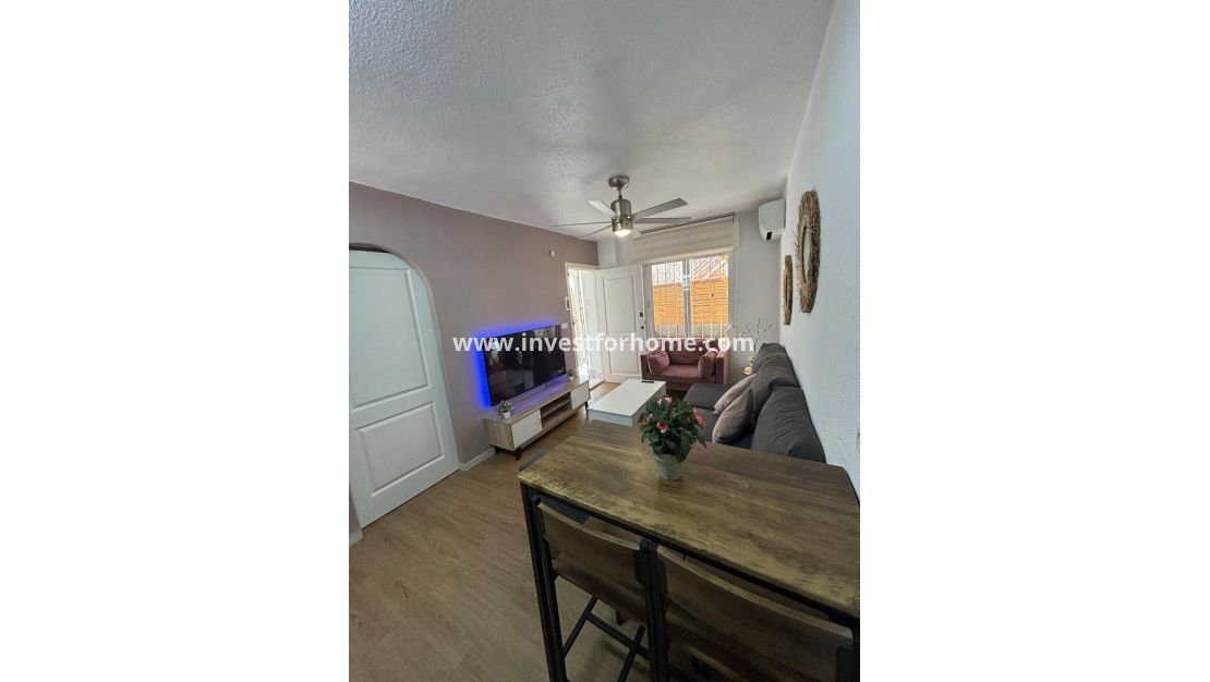 Sale - Bungalow - Torrevieja - Los Balcones