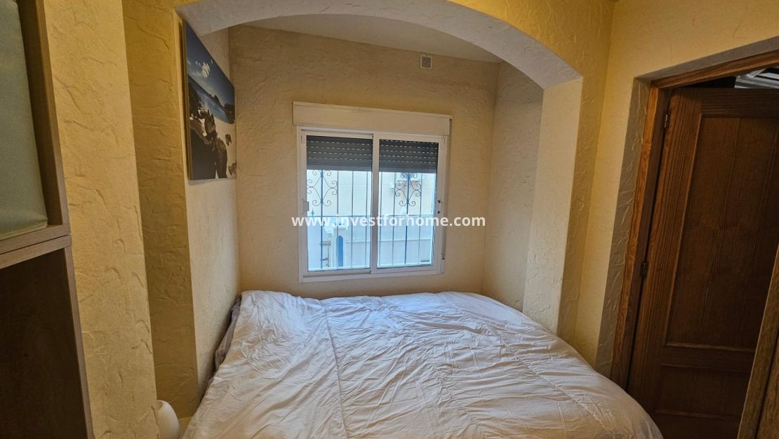 Sale - Bungalow - Torrevieja - Los Balcones