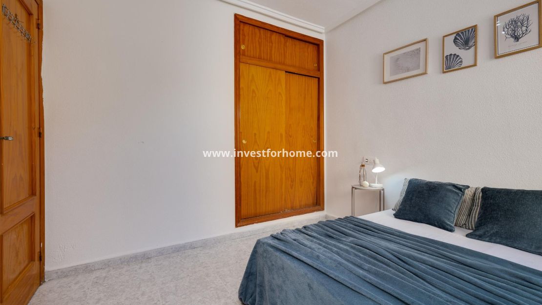 Sale - Bungalow - Torrevieja - Nueva Torrevieja - Aguas Nuevas