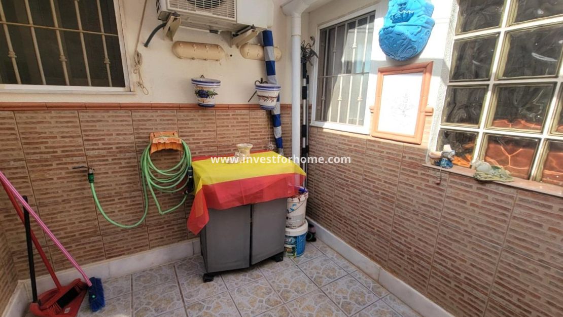 Sale - Bungalow - Torrevieja - Nueva Torrevieja - Aguas Nuevas