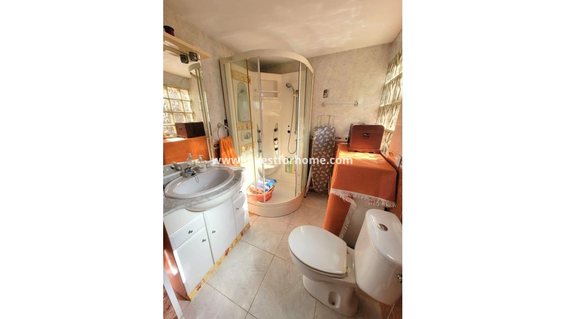 Sale - Bungalow - Torrevieja - Nueva Torrevieja - Aguas Nuevas