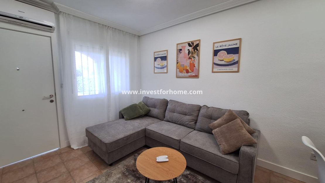 Sale - Bungalow - Torrevieja - Nueva Torrevieja - Aguas Nuevas