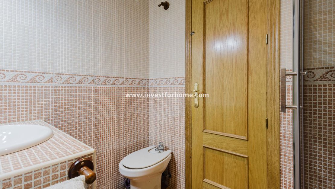 Sale - Bungalow - Torrevieja - Playa De La Mata