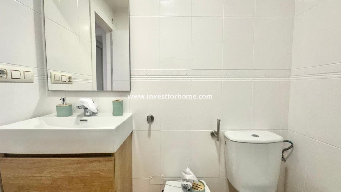 Sale - Bungalow - Torrevieja - Playa de los Locos