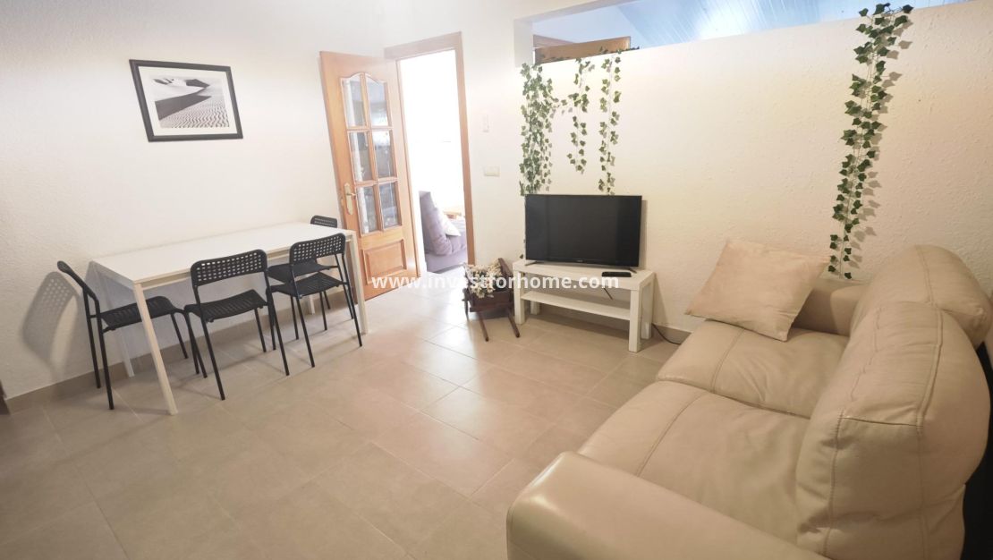 Sale - Bungalow - Torrevieja - Playa del Cura