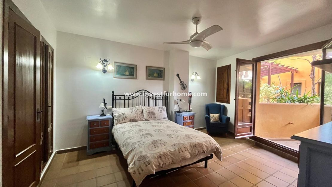 Sale - Bungalow - Torrevieja - Punta prima