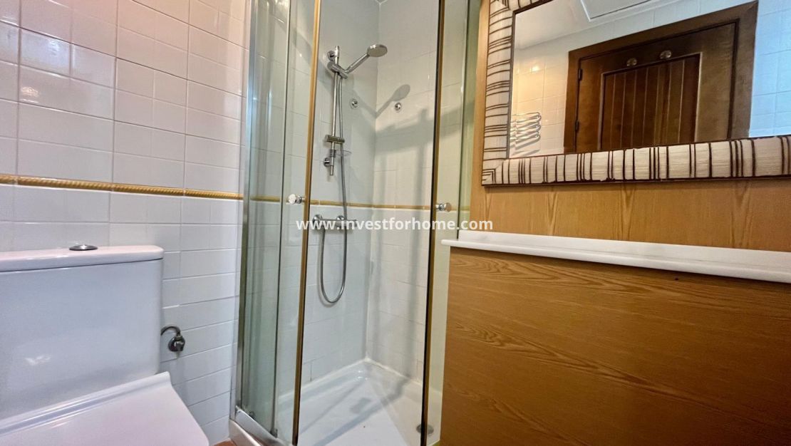 Sale - Bungalow - Torrevieja - Punta prima