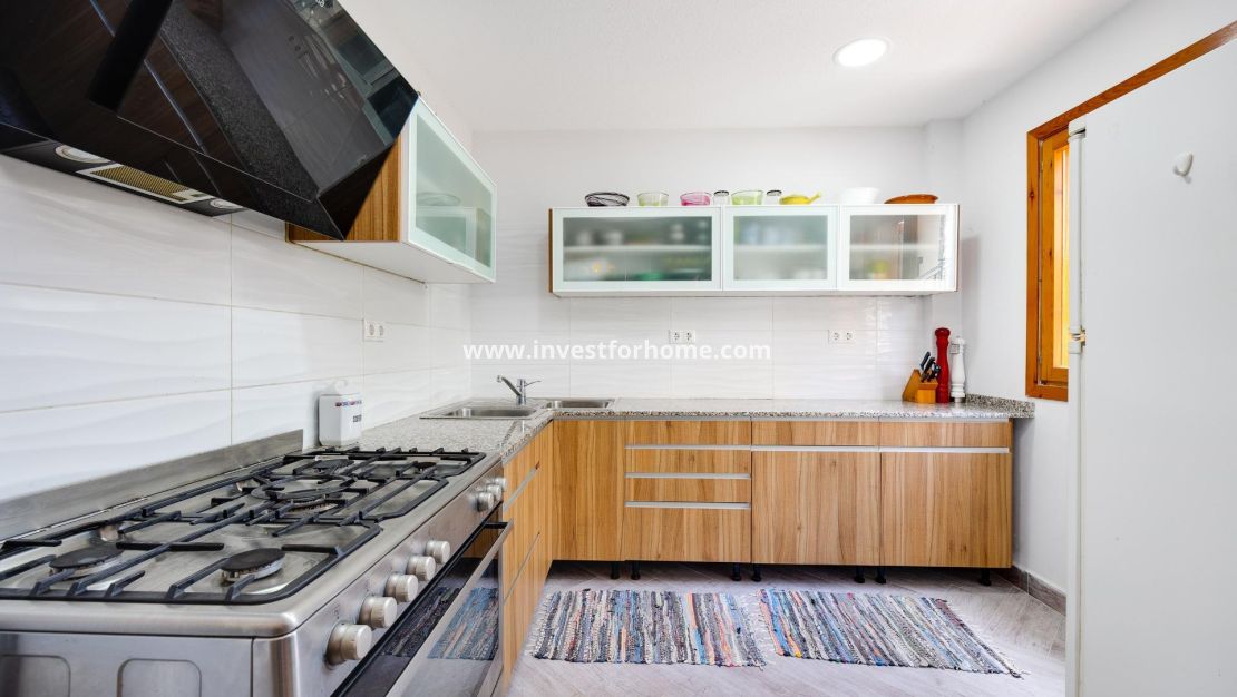 Sale - Bungalow - Torrevieja - Torrelamata - La Mata