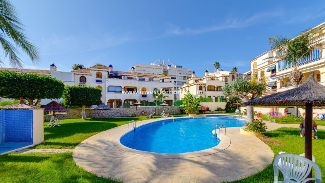 Sale - Bungalow - Torrevieja - Torrelamata - La Mata