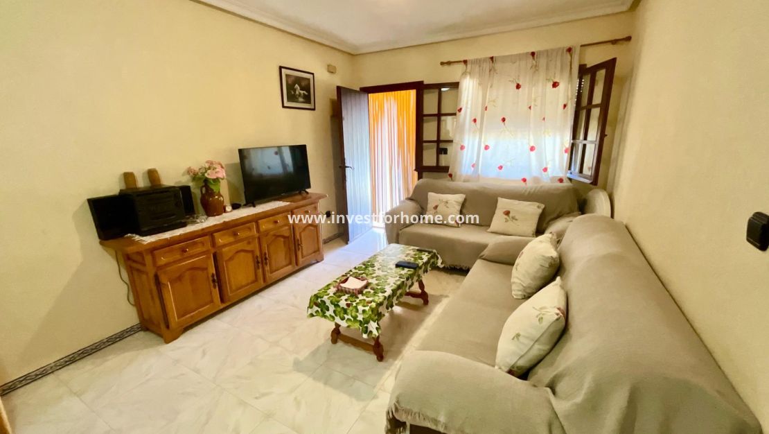 Sale - Bungalow - Torrevieja - Torrelamata - La Mata