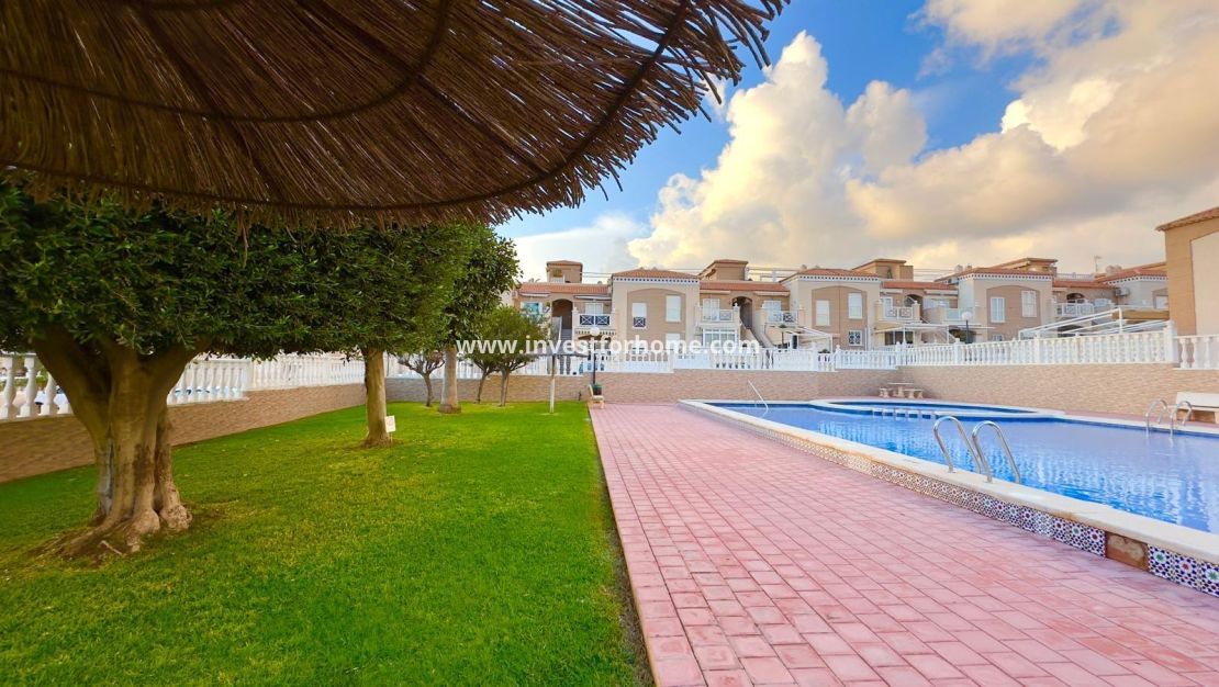 Sale - Bungalow - Torrevieja - Torrelamata - La Mata