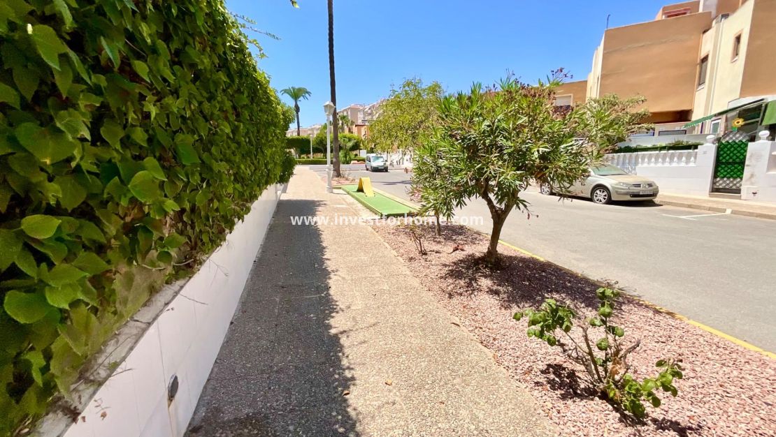 Sale - Bungalow - Torrevieja - Torrelamata - La Mata