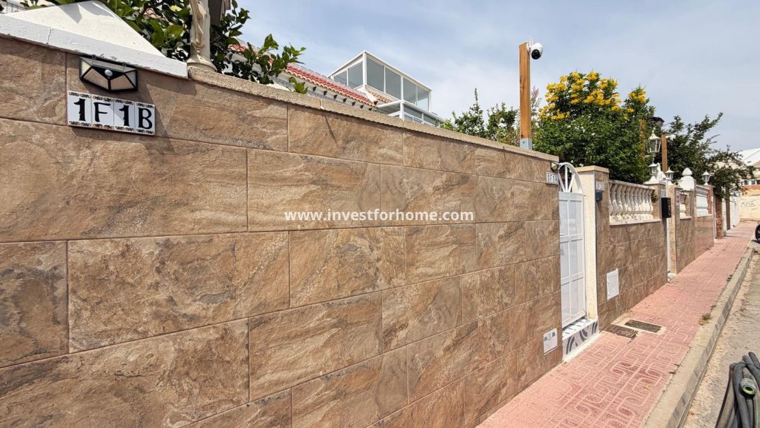 Sale - Bungalow - Torrevieja - Torrelamata - La Mata