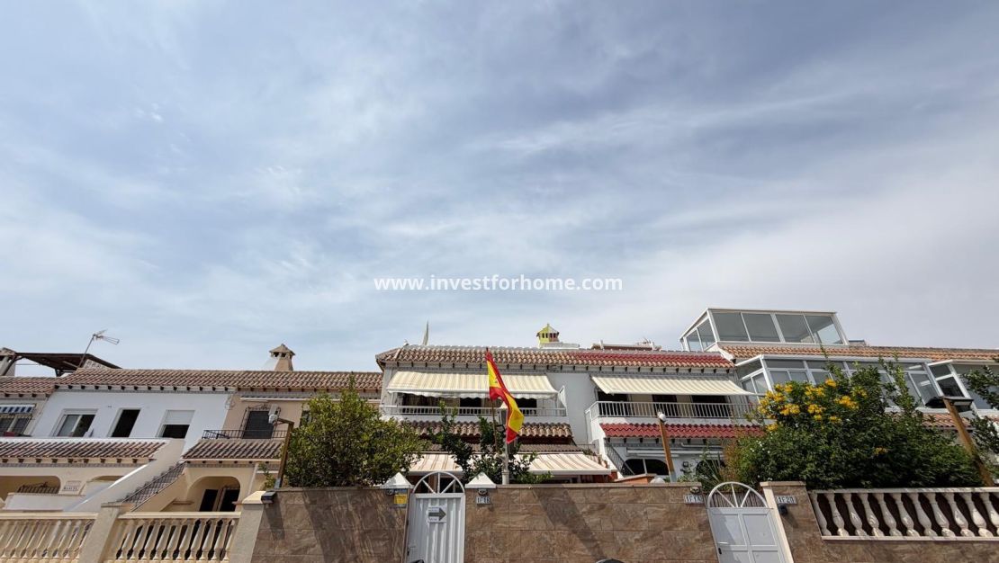 Sale - Bungalow - Torrevieja - Torrelamata - La Mata