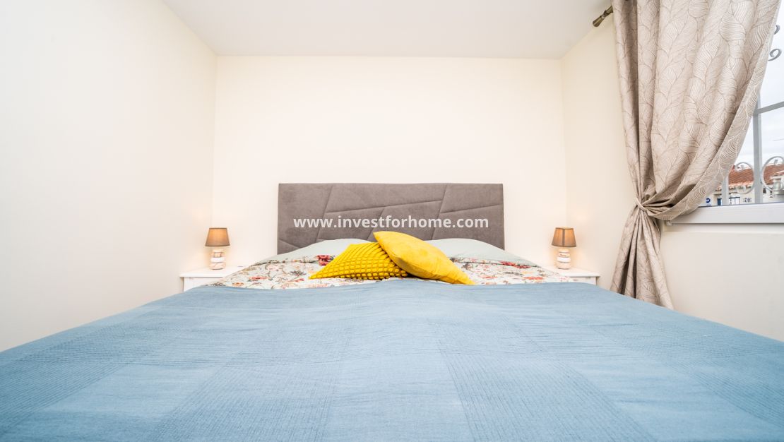 Sale - Bungalow - Torrevieja - Torreta