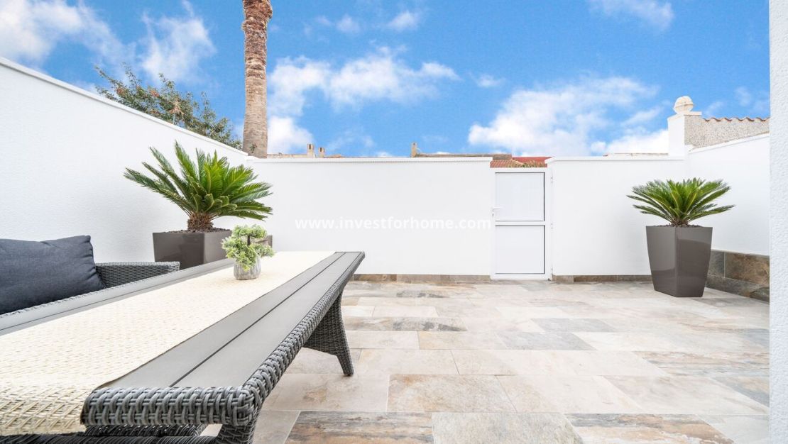 Sale - Bungalow - Torrevieja - Torreta