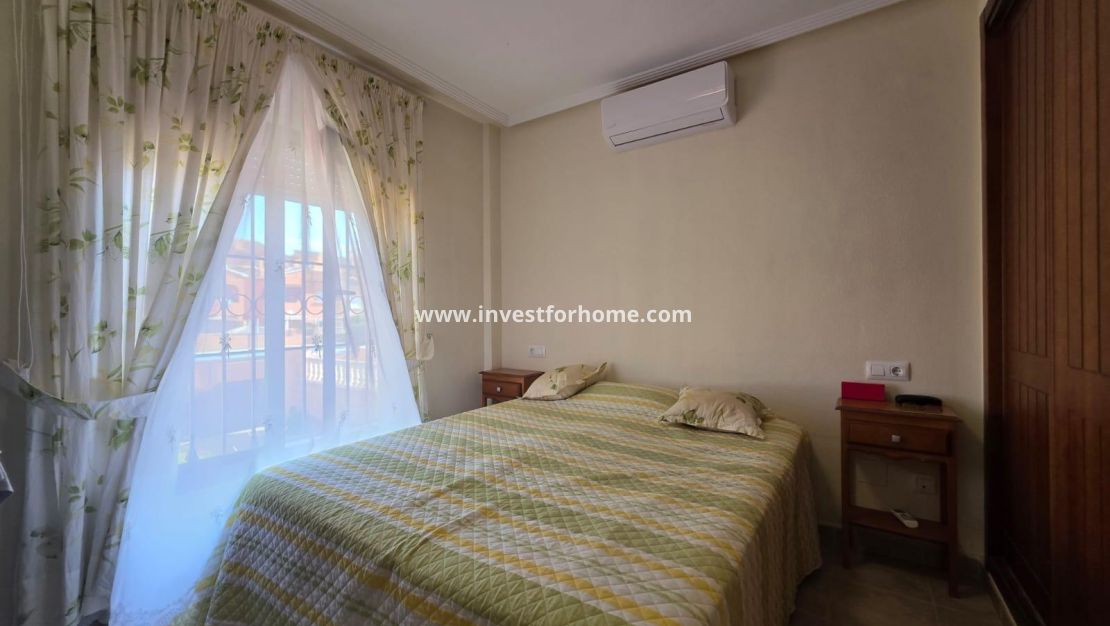 Sale - Bungalow - Torrevieja - Zona Los Frutales