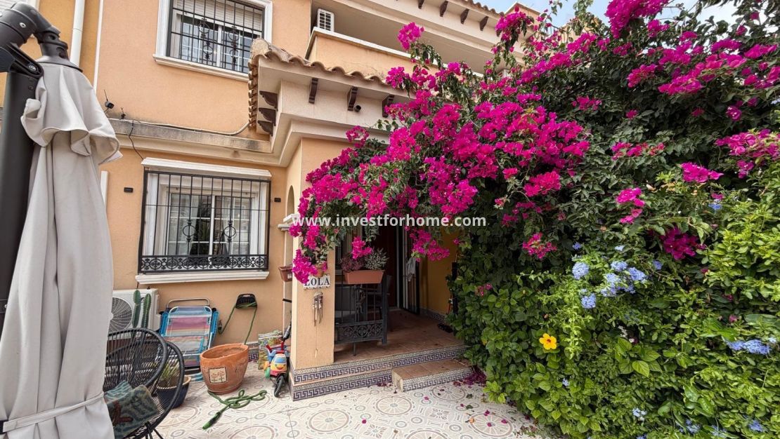 Sale - Bungalow - Torrevieja - Zona Los Frutales