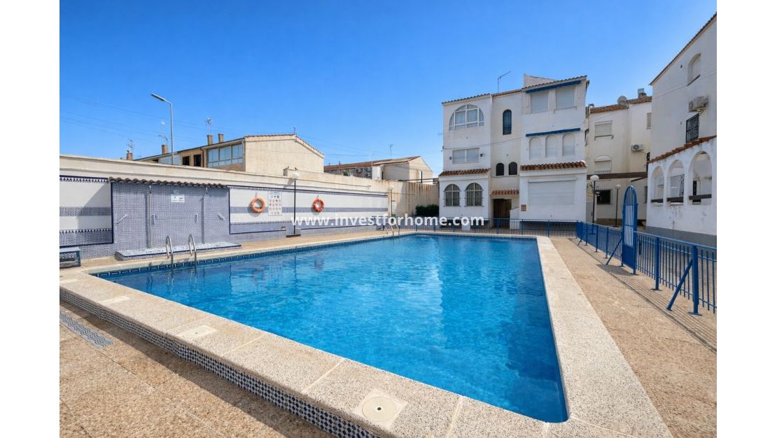 Sale - Estudio - Torrevieja - PLAYA NAUFRAGOS