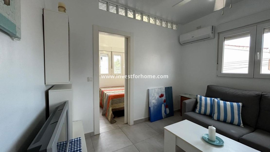 Sale - Estudio - Torrevieja - PLAYA NAUFRAGOS