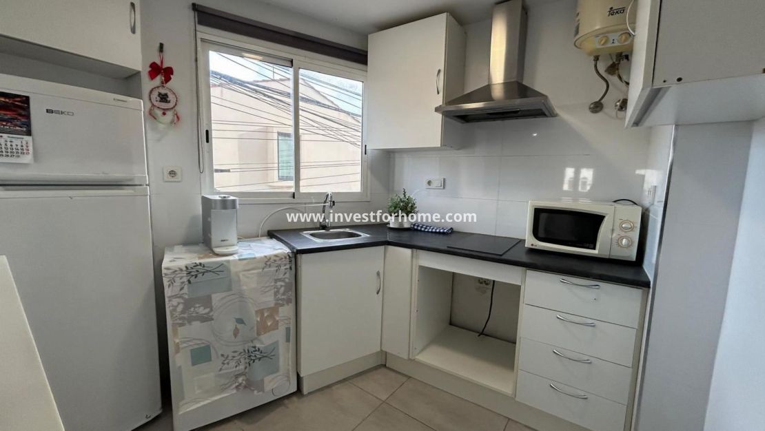 Sale - Estudio - Torrevieja - PLAYA NAUFRAGOS