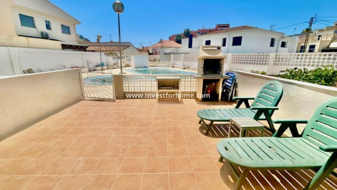 Sale - House - Aquilas