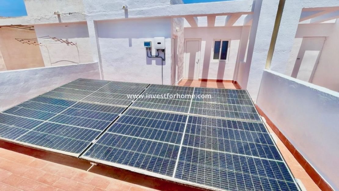 Sale - House - Aquilas