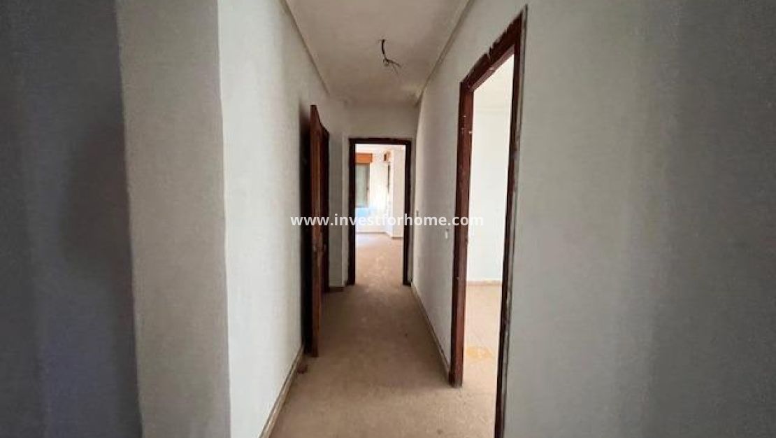 Sale - House - Catral - Avda Principal