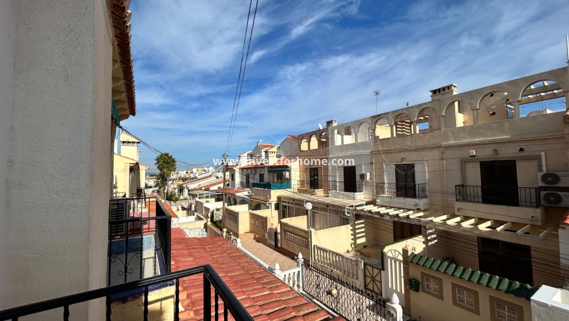 Sale - House - El Chaparral - Inland