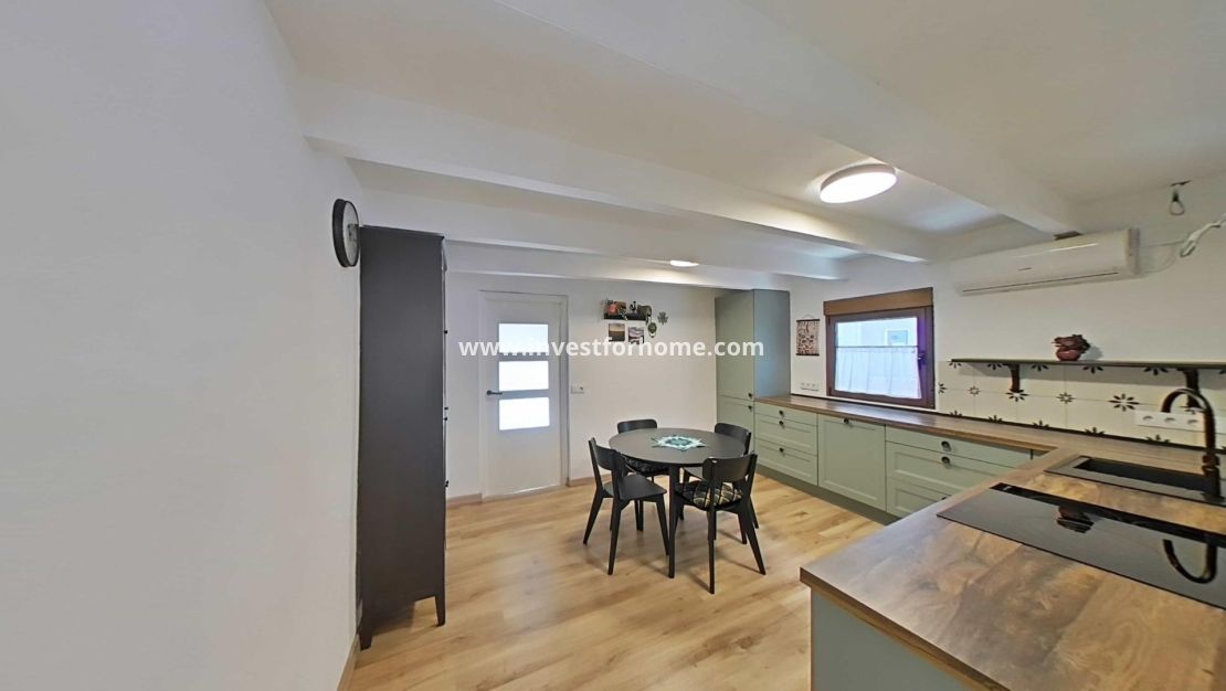 Sale - House - Formentera del Segura - Centro