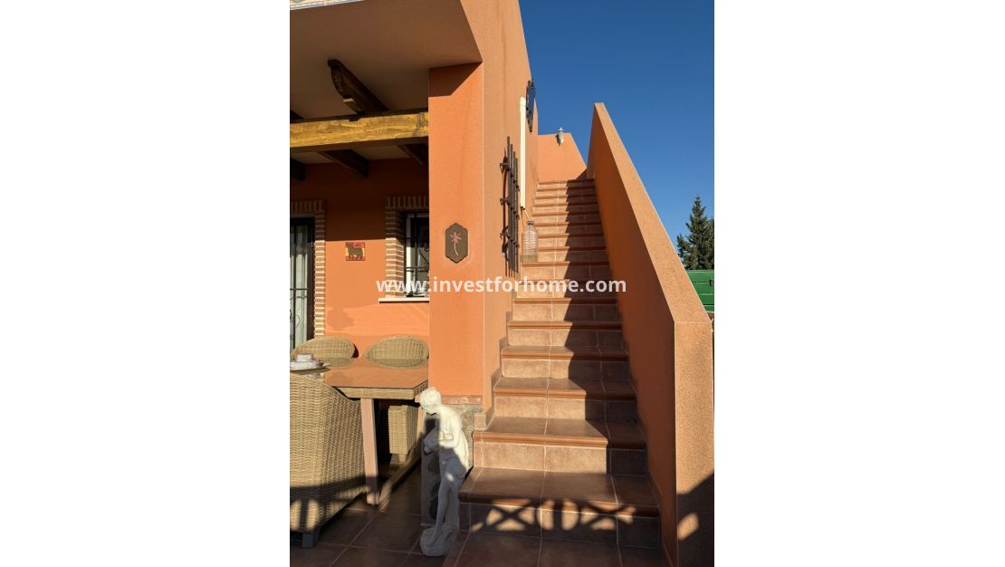 Sale - House - Fortuna - Inland