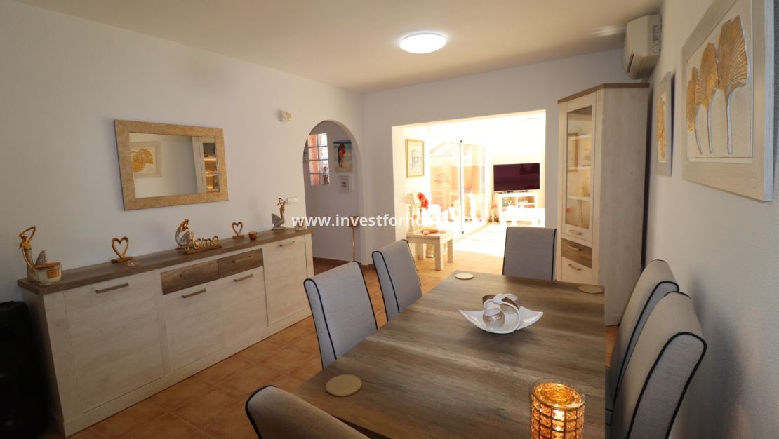 Sale - House - Fortuna - Inland