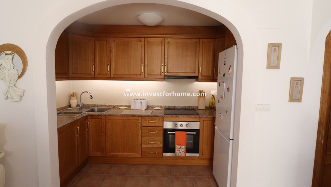 Sale - House - Fortuna - Inland