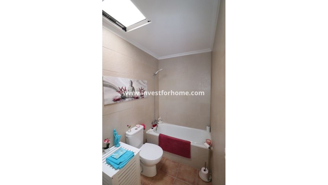 Sale - House - Fortuna - Inland