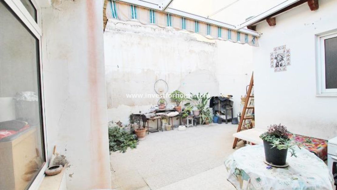 Sale - House - Guardamar del Segura - Centro