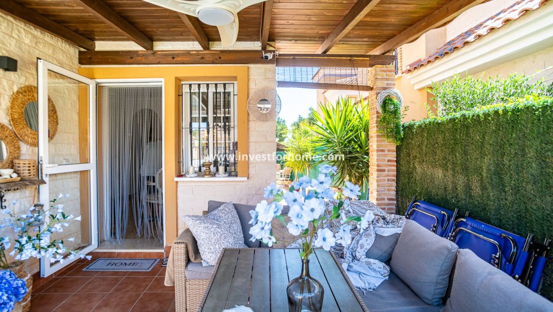 Sale - House - Guardamar del Segura - El Raso