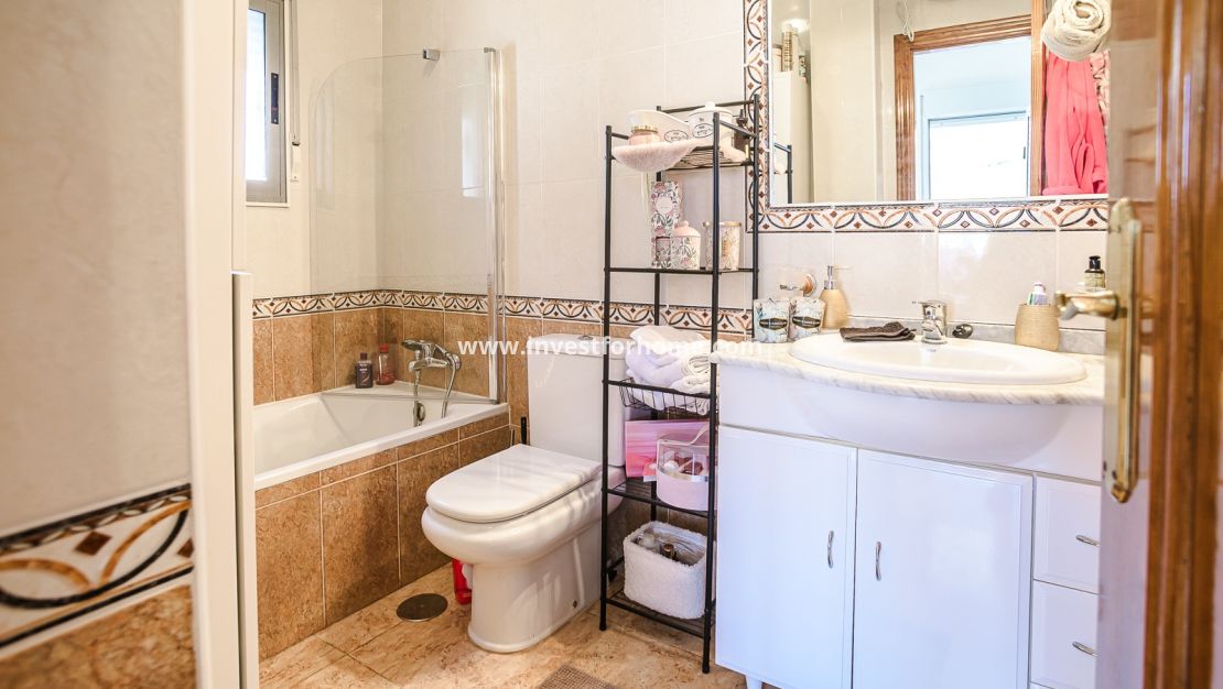 Sale - House - Guardamar del Segura - El Raso
