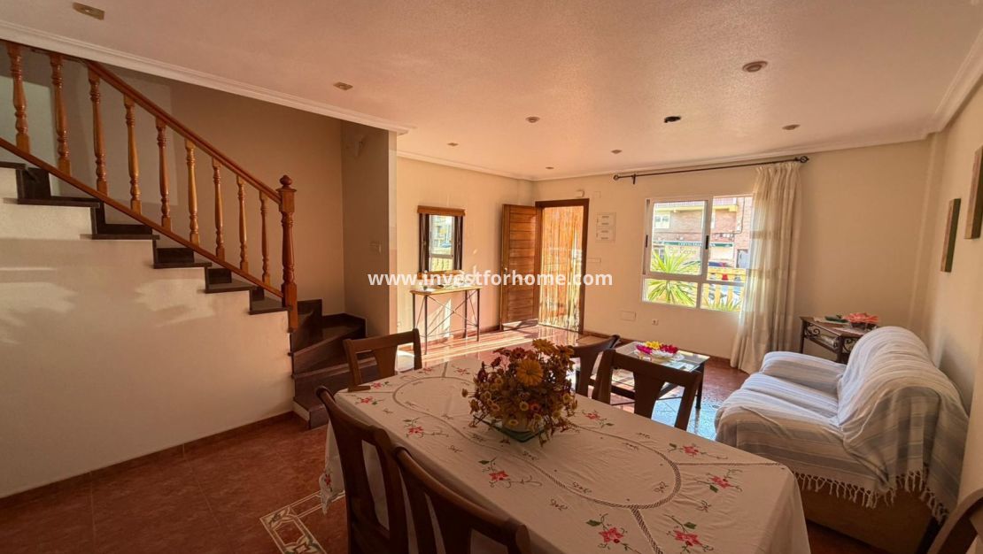 Sale - House - Guardamar del Segura - Pueblo