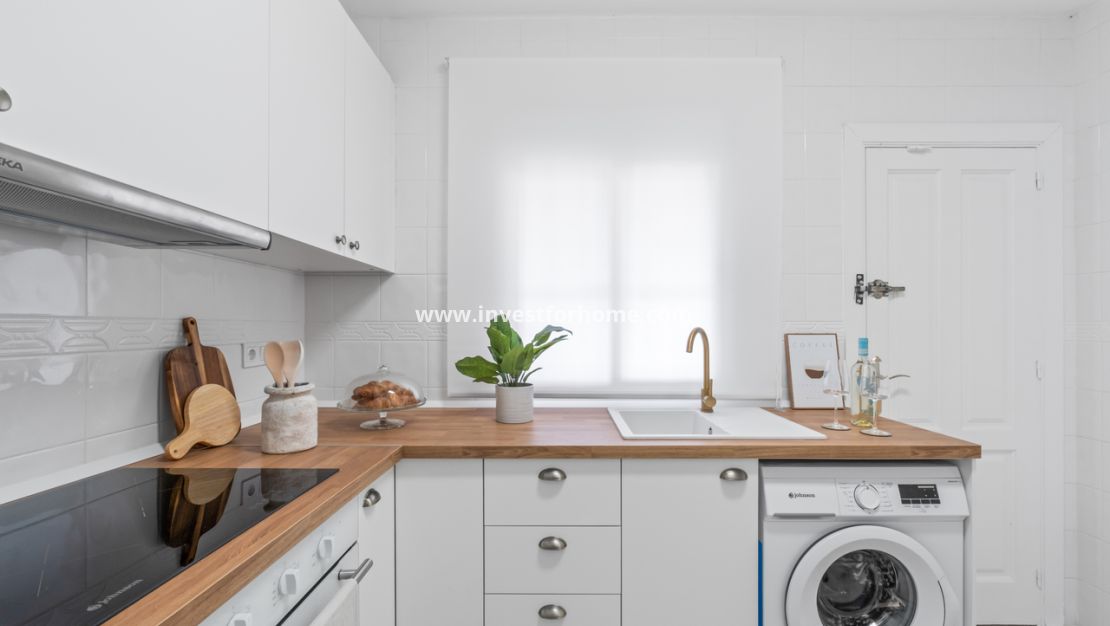 Sale - House - La Florida - Inland