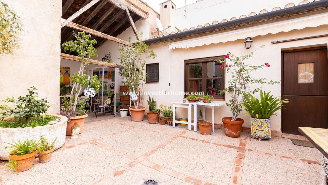 Sale - House - Los Martinez Del Puerto - Los Martínez Del Puerto