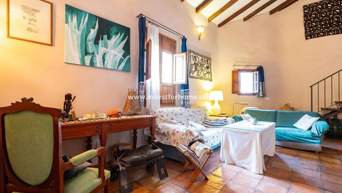 Sale - House - Los Martinez Del Puerto - Los Martínez Del Puerto