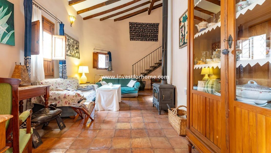 Sale - House - Los Martinez Del Puerto - Los Martínez Del Puerto