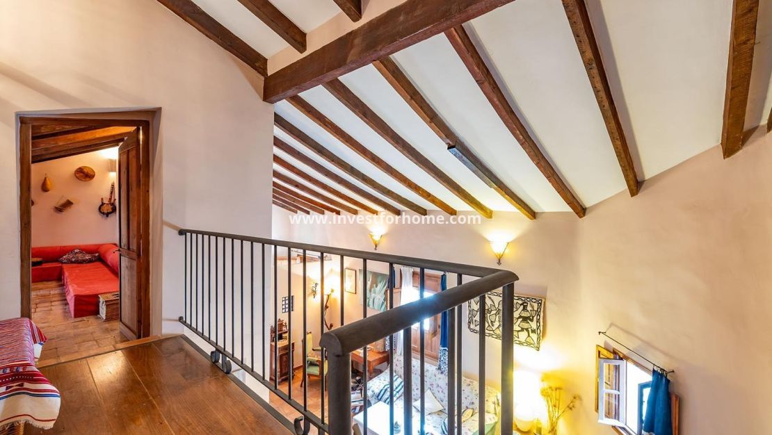 Sale - House - Los Martinez Del Puerto - Los Martínez Del Puerto