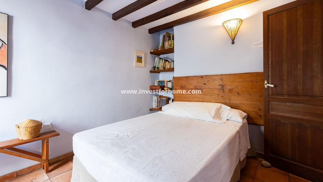 Sale - House - Los Martinez Del Puerto - Los Martínez Del Puerto