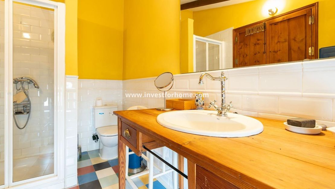 Sale - House - Los Martinez Del Puerto - Los Martínez Del Puerto