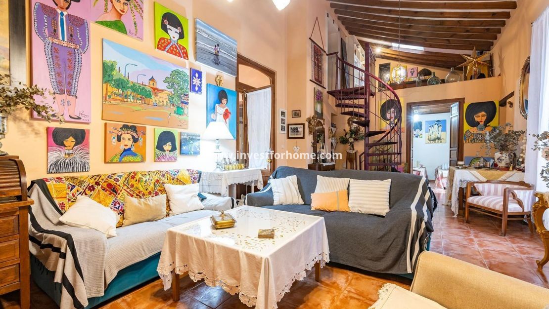 Sale - House - Los Martinez Del Puerto - Los Martínez Del Puerto